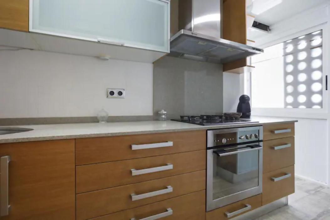 Apartamento Playa Con Piscina Parking Y 2 Habitac كاستيلديفيلس المظهر الخارجي الصورة